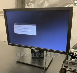 Dell E1916hvf 19" Monitor and Stand