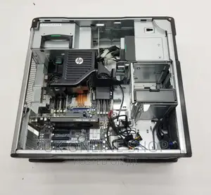 Desktop Computer HP Z620 4GB Intel Xeon HDD 500GB
