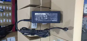 Toshiba Laptop Charger 19V 3.42A 5.5*2.5