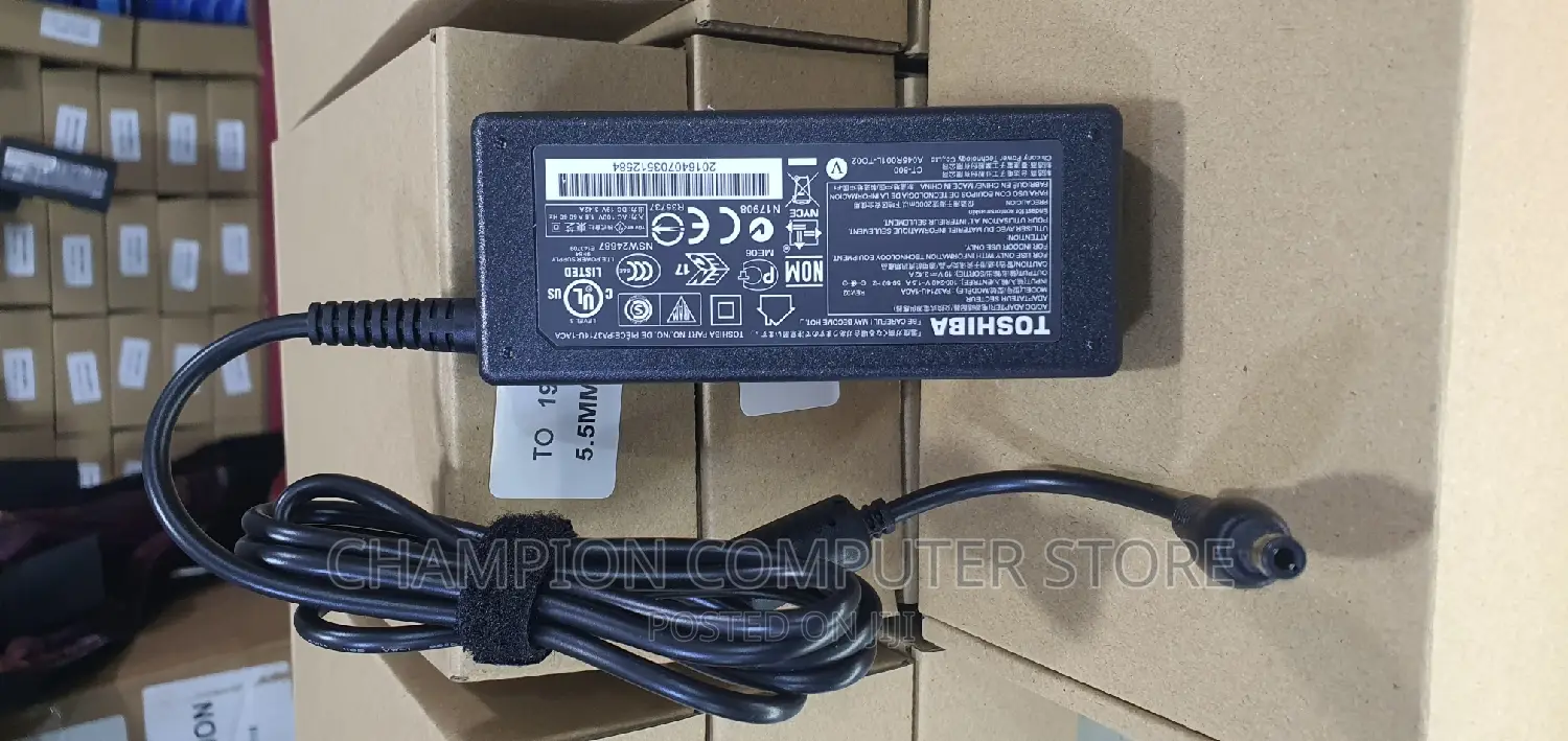 Toshiba Laptop Charger 19V 3.42A 5.5*2.5