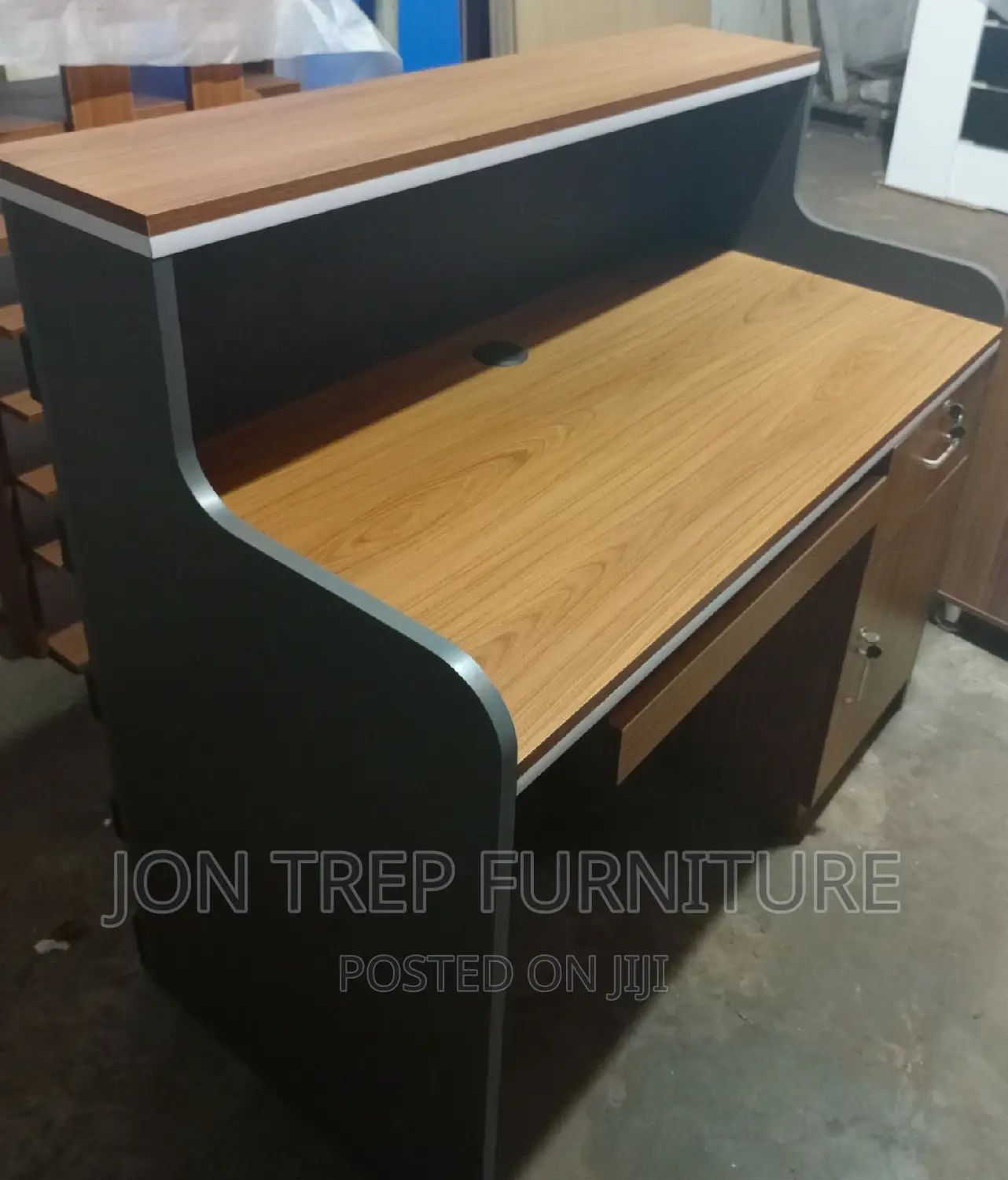 Reception Table 120cm