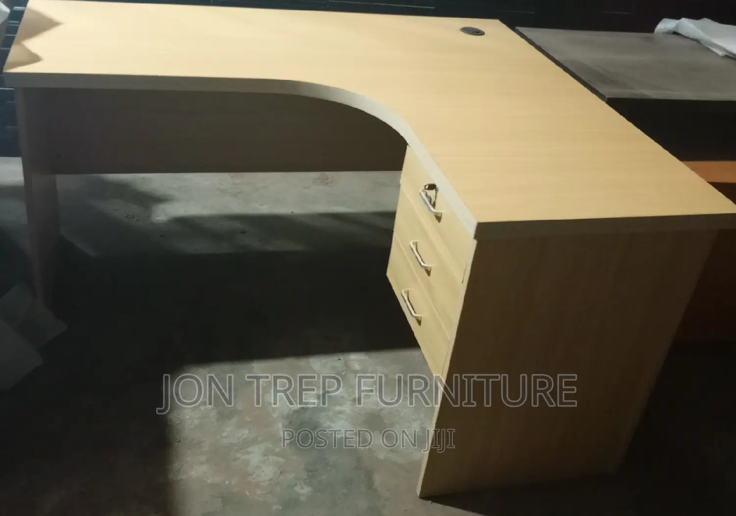 L Shape Office Table