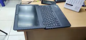 Laptop Lenovo Yoga 11e 4GB Intel Celeron HDD 320GB