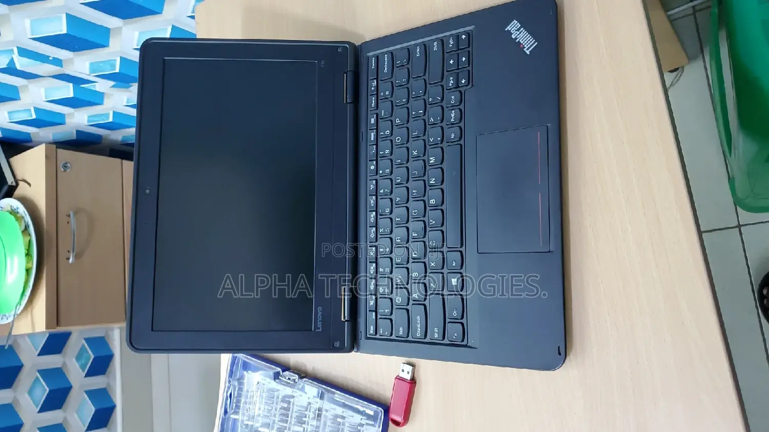 Laptop Lenovo Yoga 11e 4GB Intel Celeron HDD 320GB