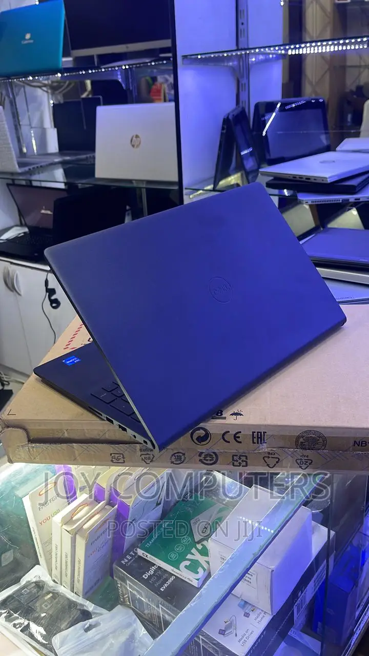 New Laptop Dell Vostro 15 3549 8GB Intel Core I5 SSD 256GB