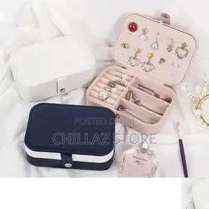 Travel Jewelry Storage Box.