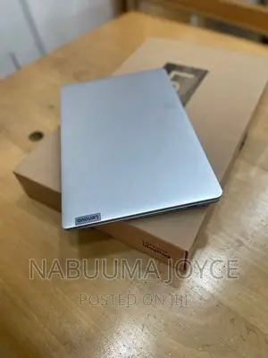 New Laptop Lenovo IdeaPad 100 4GB Intel Core i7 SSD 256GB