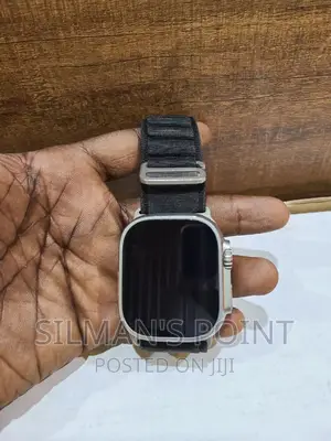 UK Used Apple Watch Ultra 1 49mm Black Alpine Loop