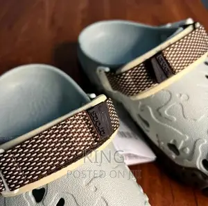 Crocs. All Terrain Original. Cream/Black/Green
