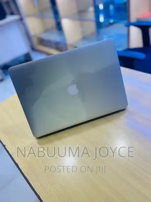 New Laptop Apple MacBook Air 8GB Intel Core I5 SSD 256GB