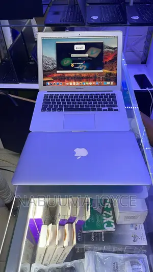 New Laptop Apple MacBook Air 8GB Intel Core I5 SSD 256GB