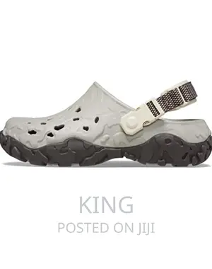 Atlas Crocs. Cream. New