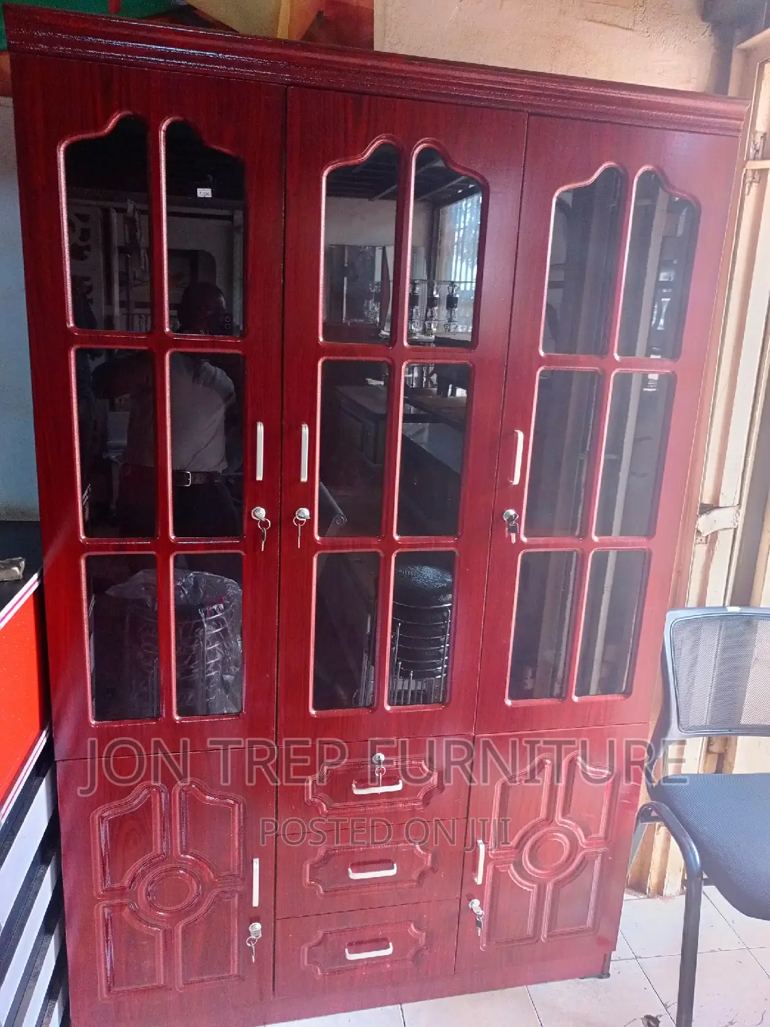 Side Bord Imported Maroon Color