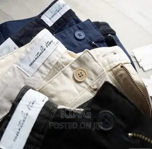 Kaki. New Trouser.