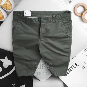 Short. Kaki Gray/Green