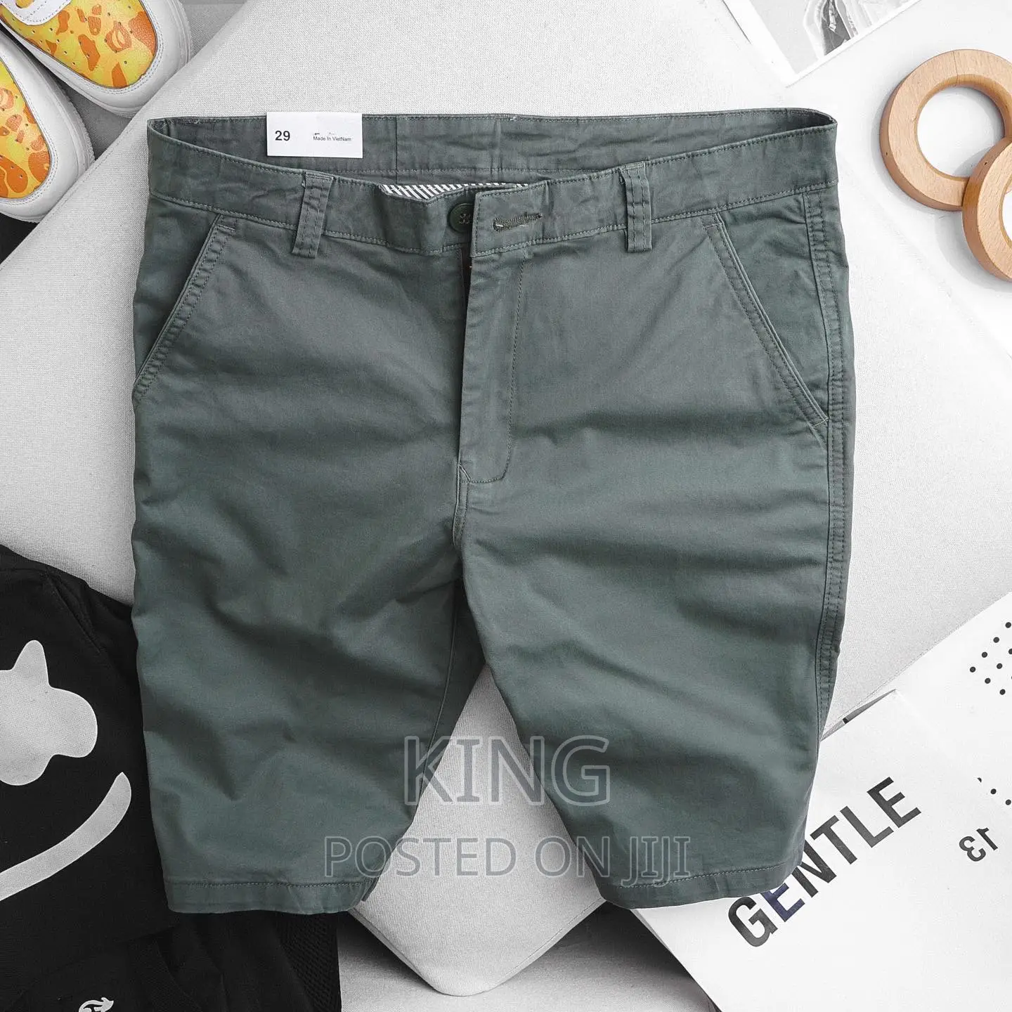 Grey. Short Kaki