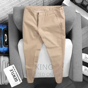 Kaki. Cream Trouser