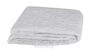 6*6 Mattress Protector- White
