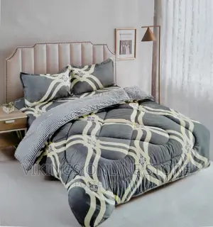 5*6 Duvet With One Bedsheet, Two Pillow Cases- Cream, Grey