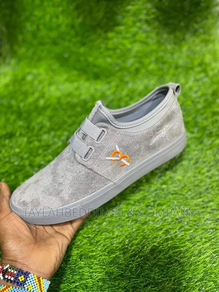 Men’S Designer Sneakers – Grey