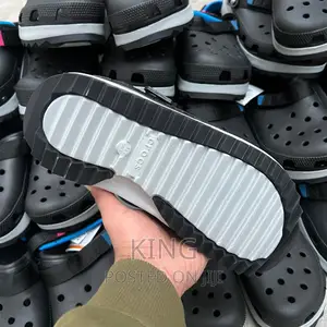 Crocs Hiker. Black New