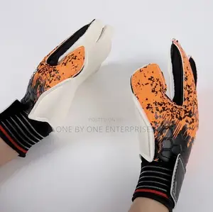 Professional Soccer Goalkeeper Gloves Football Training