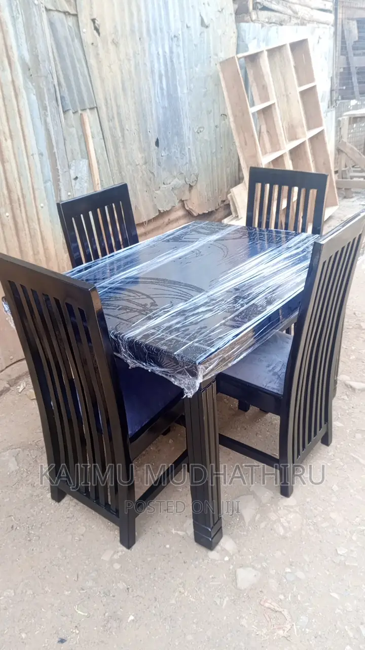 Dinning Tables 4seaters