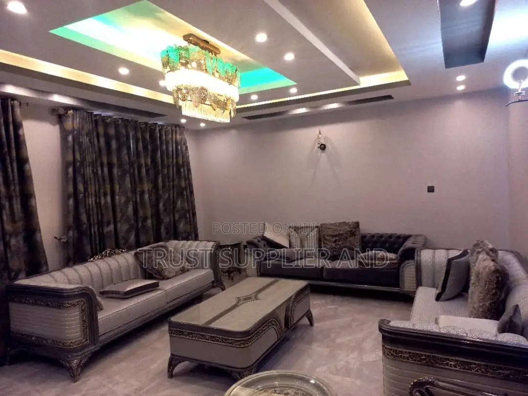Gypsum Ceiling Sitting, Center Pics