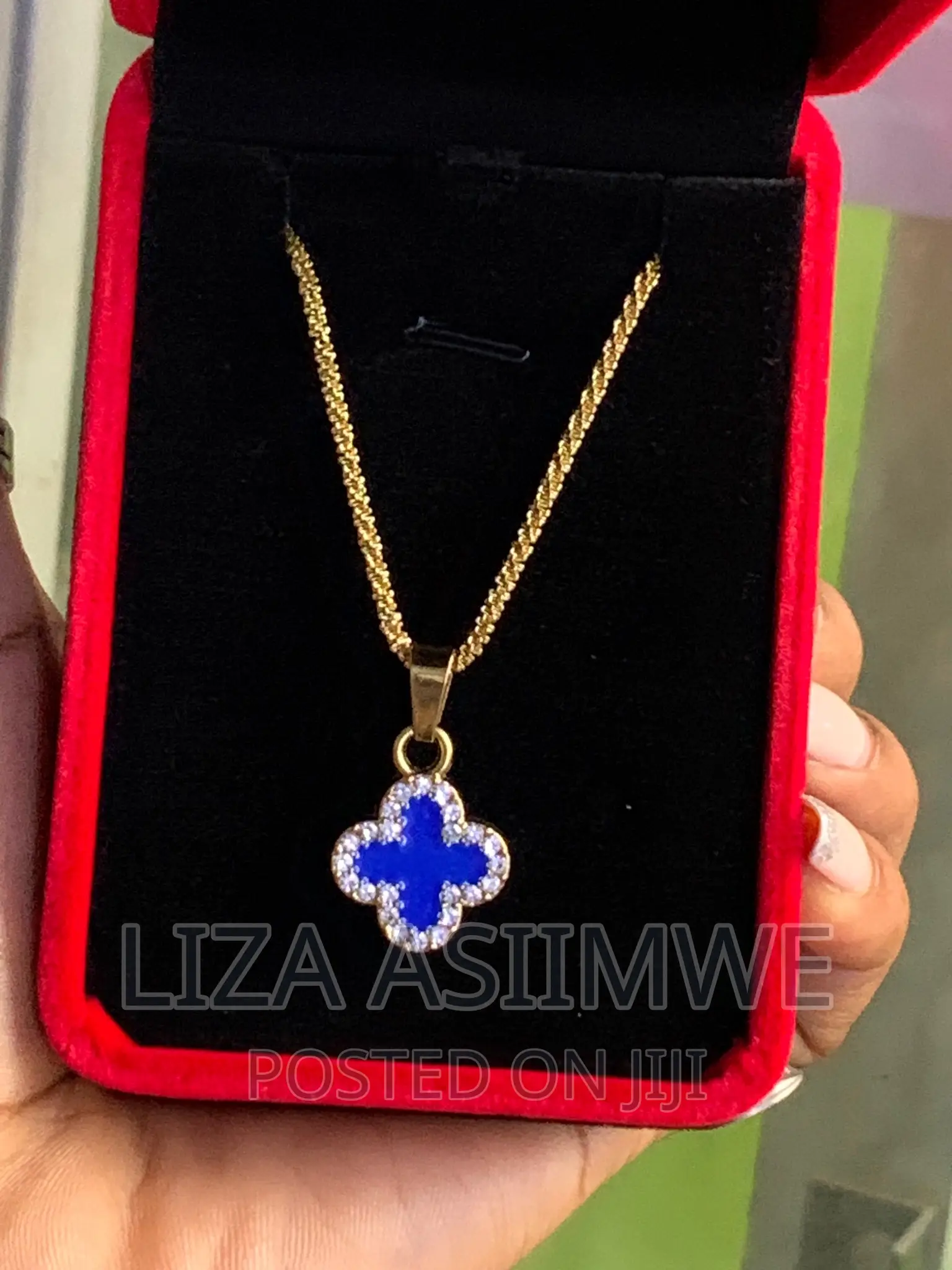 Lady’S Necklaces