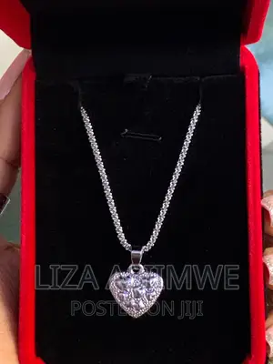 Lady’S Necklaces