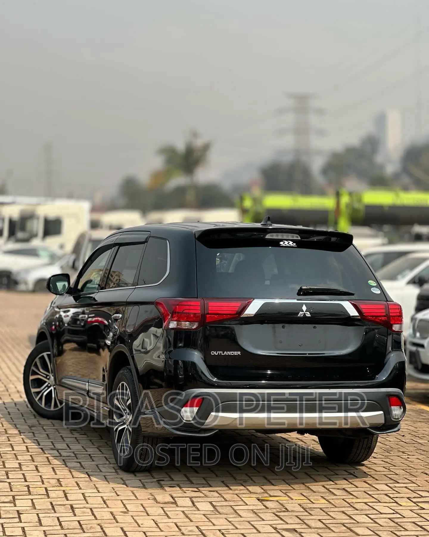 Mitsubishi Outlander 2016 Black