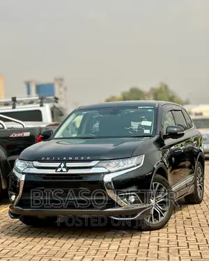 Mitsubishi Outlander 2016 Black