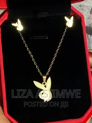 Lady’S Necklaces