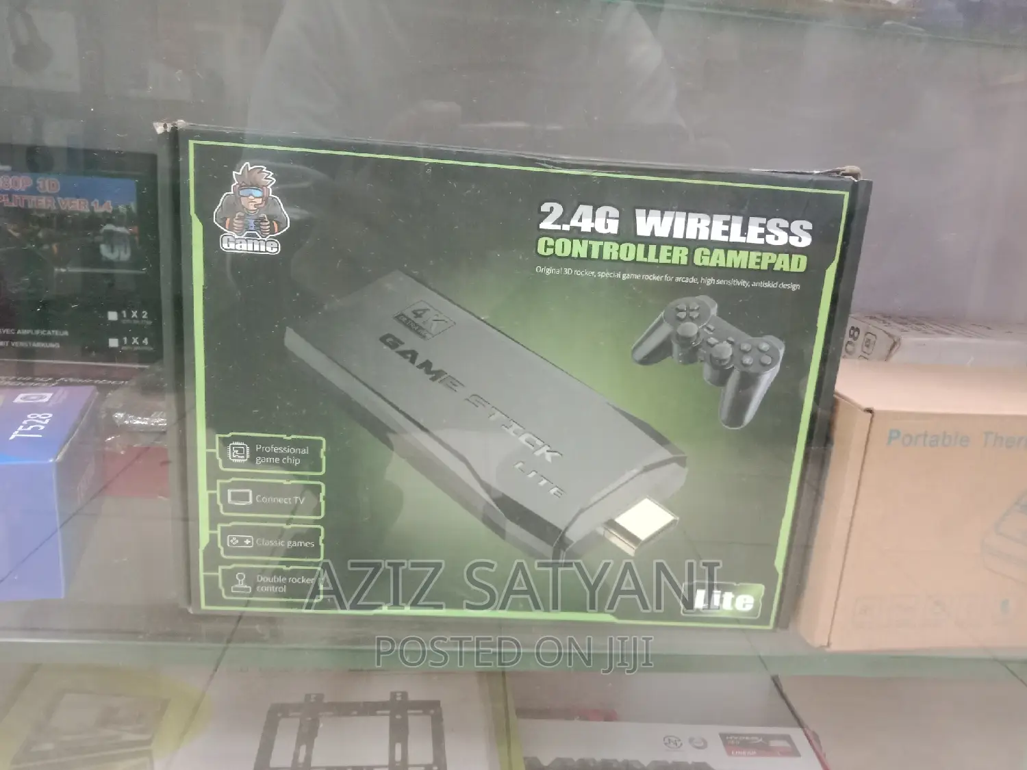 Video Game 2.4G Wireless Gamepad Controller With 400 Games
