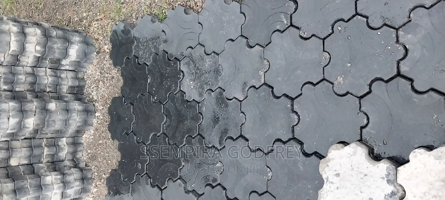 Advanced Qaulity Coloured Pavers