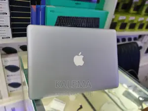 New Laptop Apple MacBook 2012 8GB Intel Core i5 HDD 500GB
