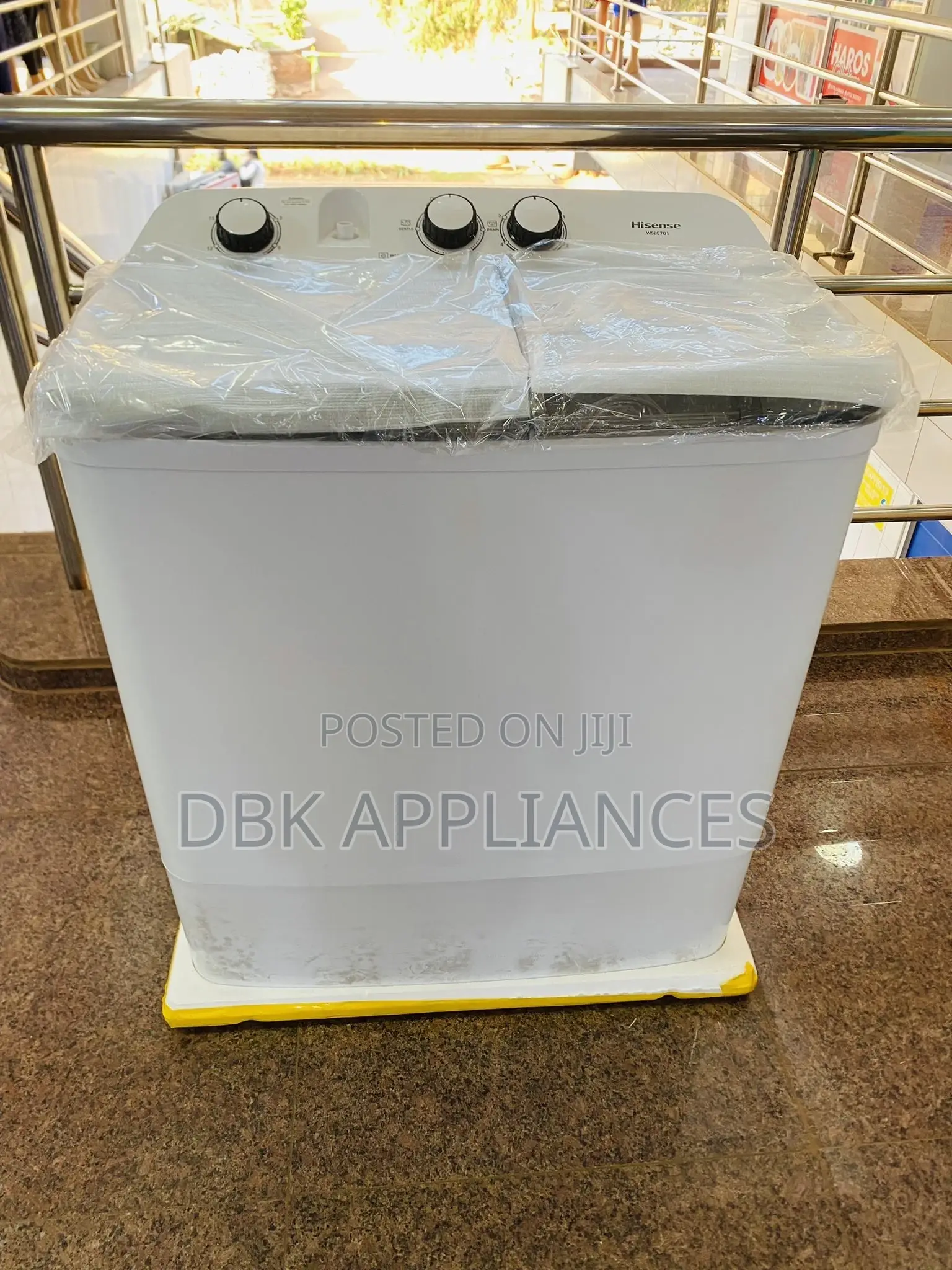 Hisense 7kgs Twin Tub Washing Machine With Air Dryer