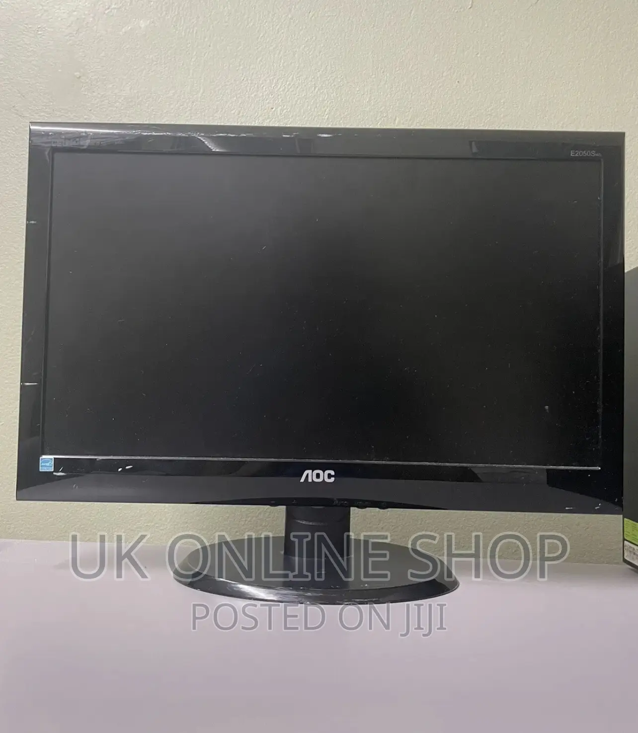 Desktop Computer Digital Storm Bolt Pro 4GB Intel Core I3 HDD 320GB