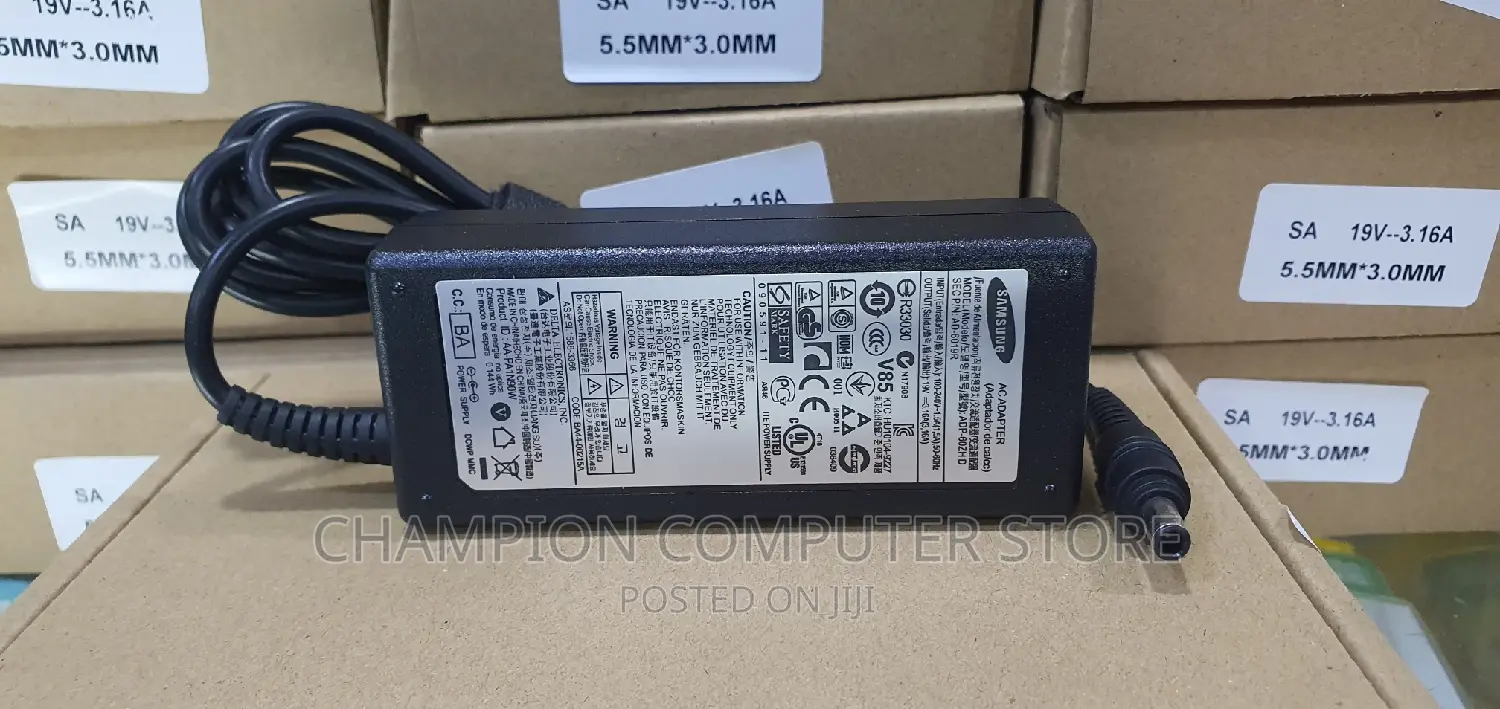 Samsung Laptop Charger 19V 3.16A