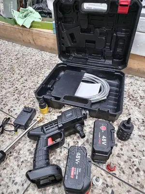 2 Batteries Cordless High Pressure Washer