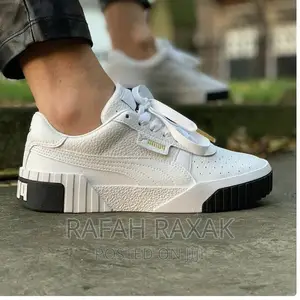 Original Unisex White Puma Sneakers
