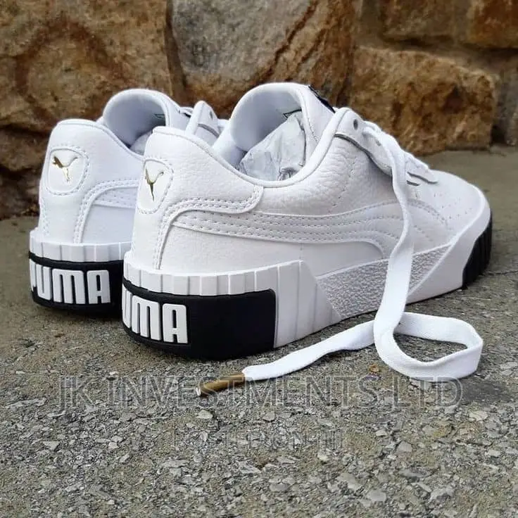 Puma Sneakers