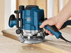 German BOSCH Professional Heavy Duty Wood Power Router 1250W