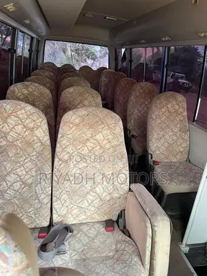 Mitsubishi Fuso Rosa 2009 Blue