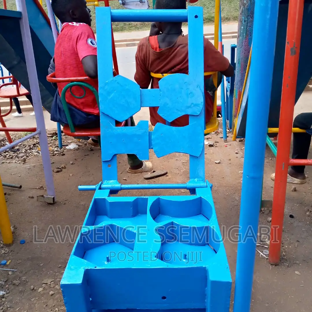 Pavers Machine 01