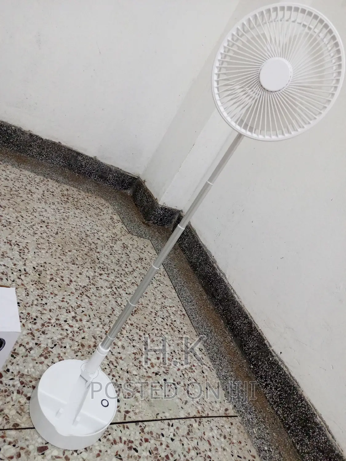 Portable USB Rechargeable Folding Telescopic Floor Fan Mini