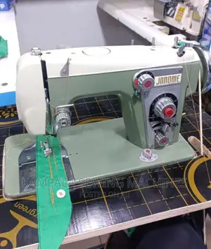 Janome Zigzag Design Sewing Machines With Its Stand