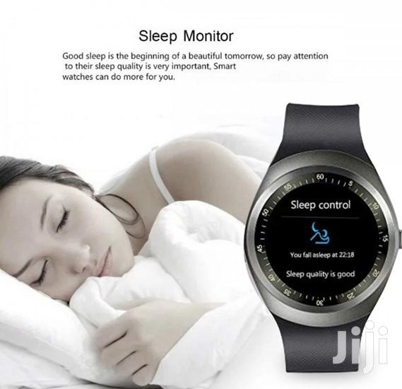 Original Premium, Smart Watch With Smartphone Gold Color.