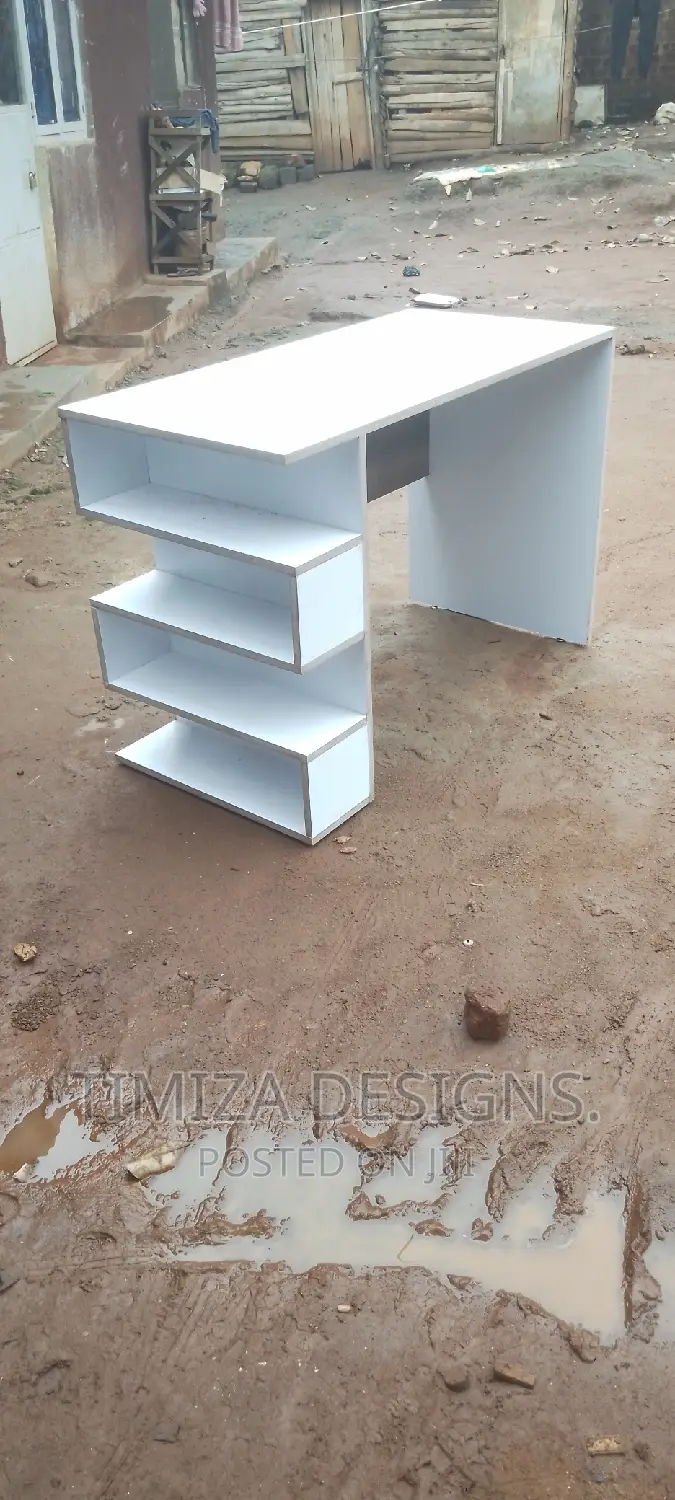 Office Table 3.0