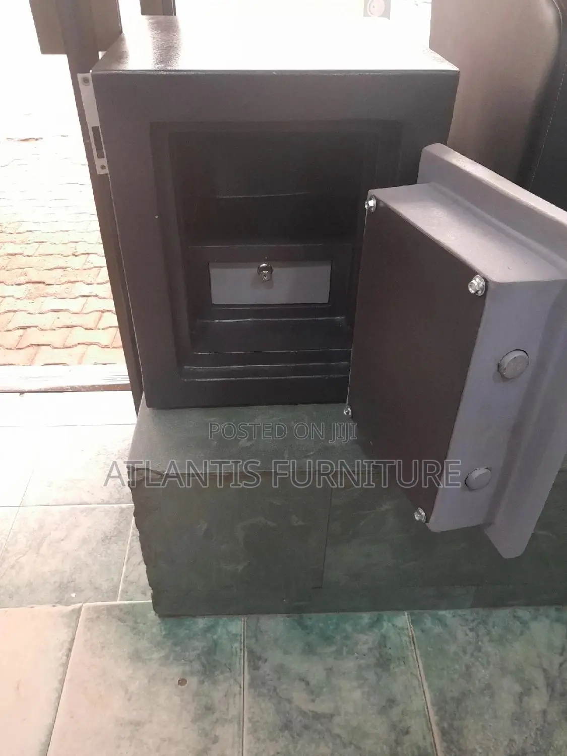 Local Portable Safe 80kgs